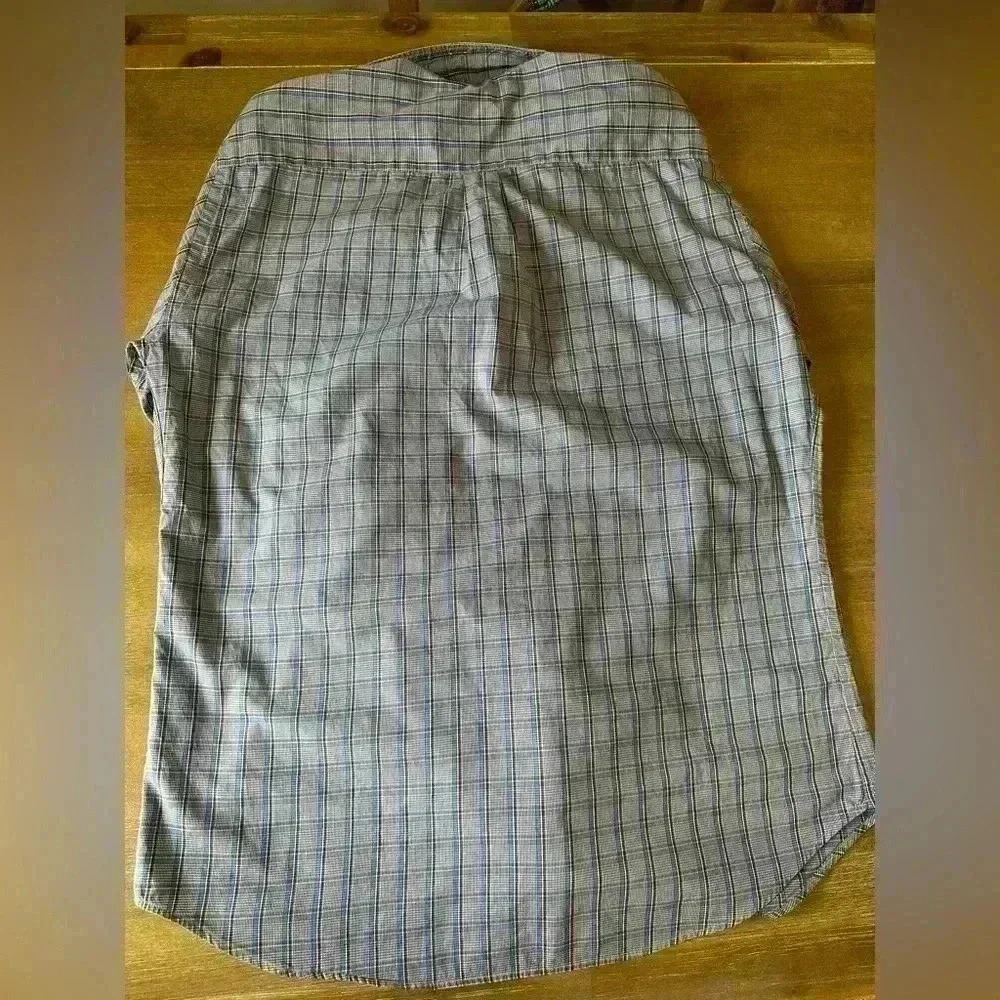 Peter Millar button down shirt - Picture 5 of 5